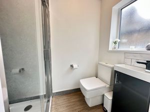 Photo 25- click for photo gallery